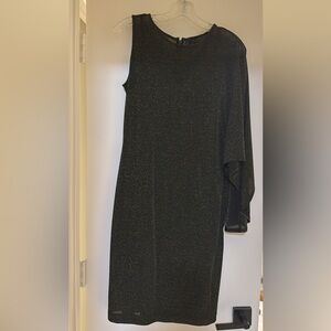 Ted baker London size 3 dress. Beautiful and sparkly for the holidays or NYE!